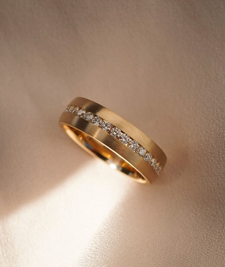 mens gold natural diamond rings